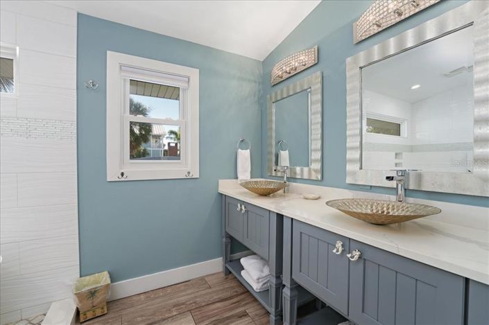 Image No.31-3 Bed Property for sale