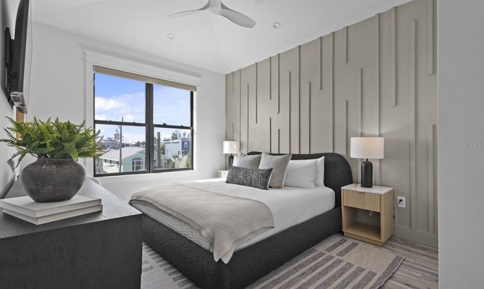 Image No.47-8 Bed Property for sale