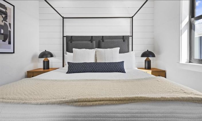 Image No.53-8 Bed Property for sale