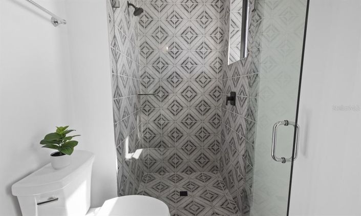 Image No.54-8 Bed Property for sale