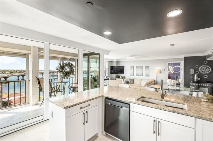 Image No.19-2 Bed Property for sale