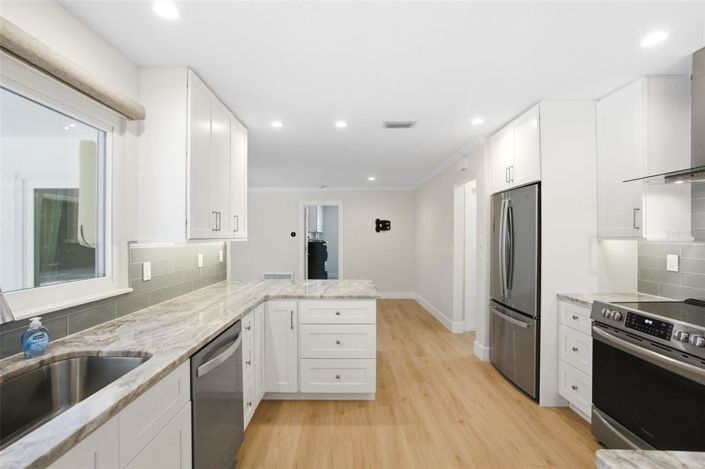 Image No.23-4 Bed Property for sale