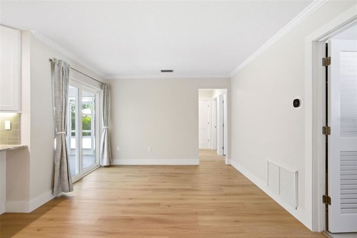 Image No.30-4 Bed Property for sale