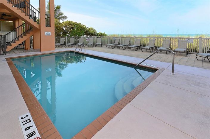 Image No.52-3 Bed Townhouse for sale