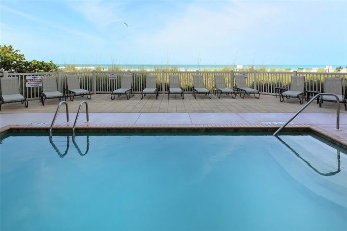 Image No.53-3 Bed Townhouse for sale