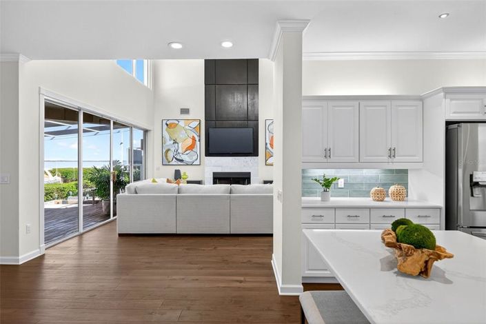 Image No.12-3 Bed Property for sale