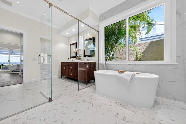 Image No.39-3 Bed Property for sale