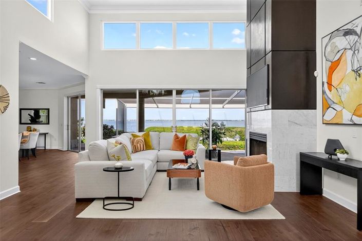 Image No.5-3 Bed Property for sale