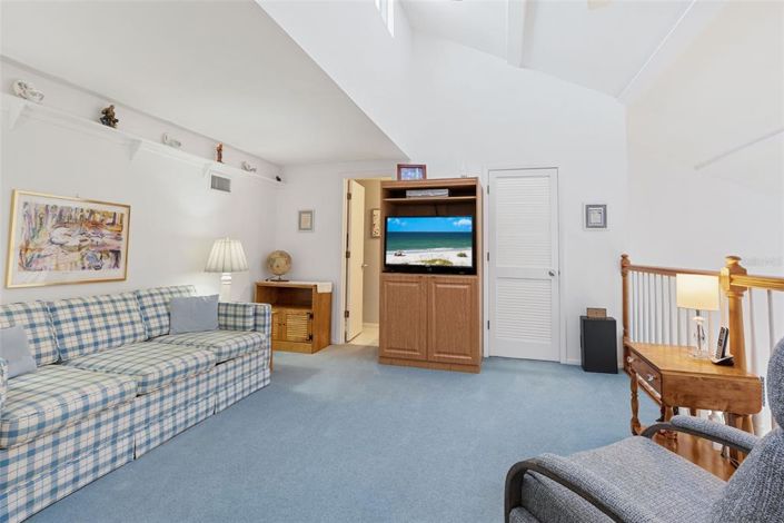 Image No.17-2 Bed Property for sale