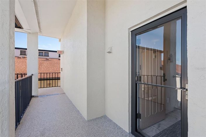 Image No.35-2 Bed Property for sale