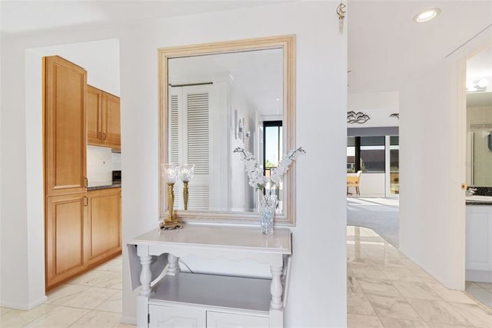 Image No.37-2 Bed Property for sale