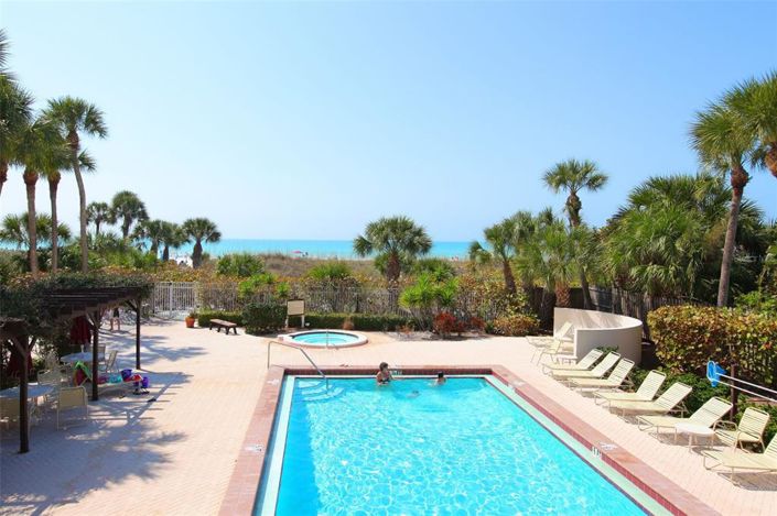 Image No.53-2 Bed Property for sale