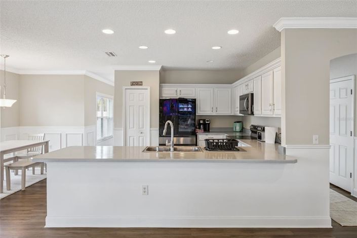 Image No.25-4 Bed Property for sale