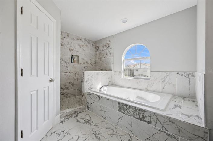 Image No.39-4 Bed Property for sale