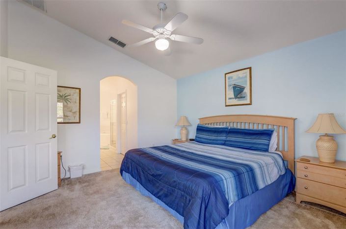 Image No.14-4 Bed Property for sale