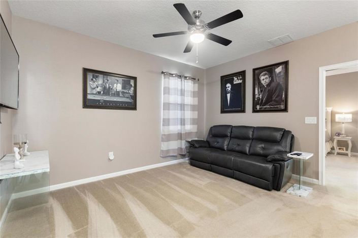 Image No.20-4 Bed Property for sale