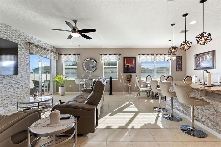 Image No.4-4 Bed Property for sale