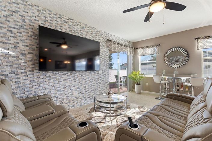 Image No.5-4 Bed Property for sale