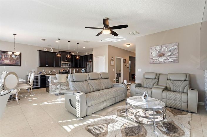 Image No.7-4 Bed Property for sale