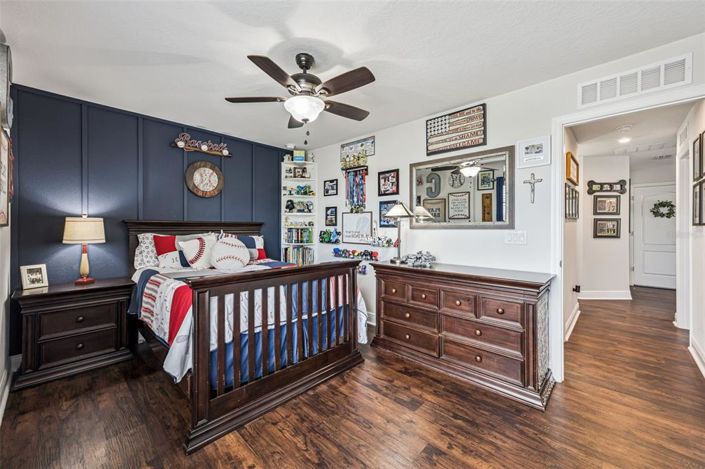 Image No.17-4 Bed Property for sale