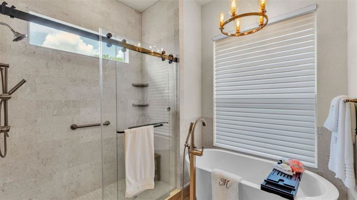 Image No.56-3 Bed Property for sale