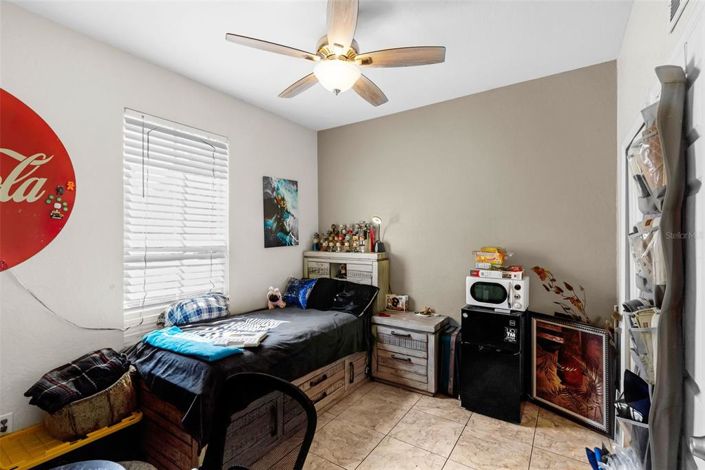 Image No.13-4 Bed Townhouse for sale