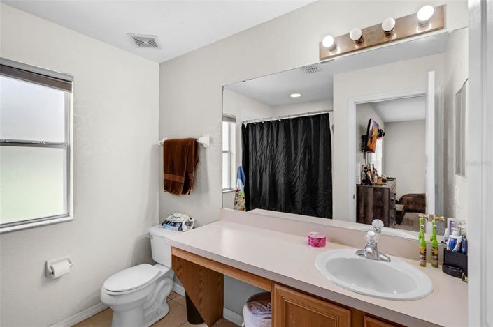 Image No.17-4 Bed Townhouse for sale