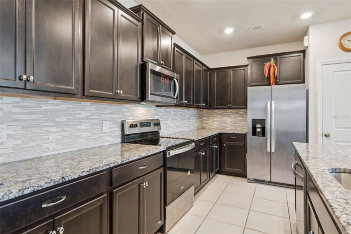 Image No.7-5 Bed Townhouse for sale