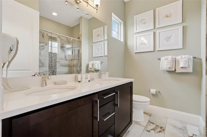 Image No.15-9 Bed Property for sale