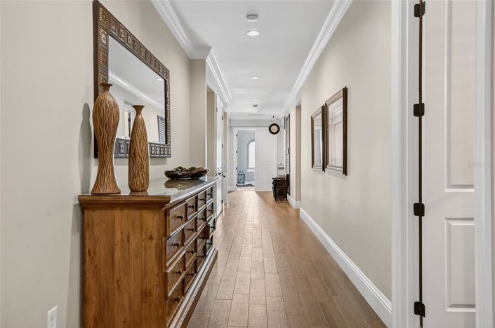 Image No.30-9 Bed Property for sale