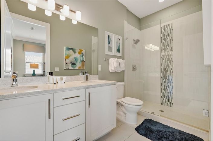 Image No.32-9 Bed Property for sale