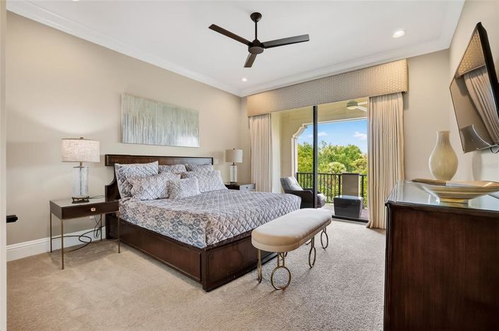 Image No.34-9 Bed Property for sale