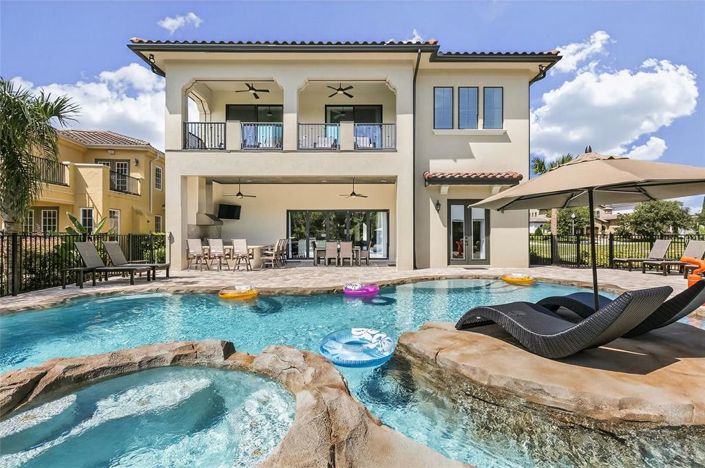 Image No.41-9 Bed Property for sale