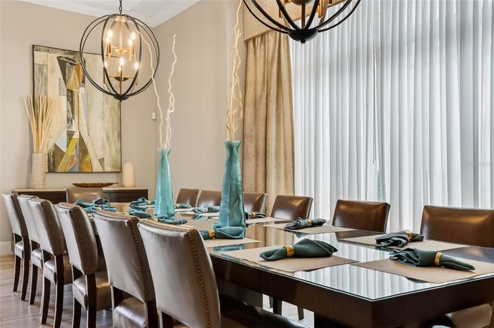 Image No.8-9 Bed Property for sale