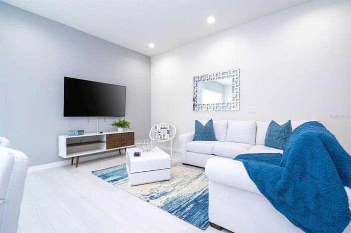 Image No.16-5 Bed Townhouse for sale