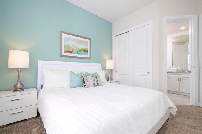 Image No.23-5 Bed Townhouse for sale