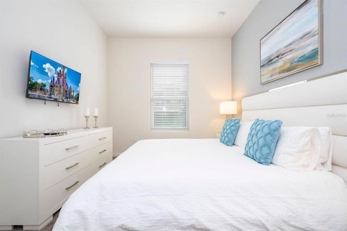 Image No.44-5 Bed Townhouse for sale