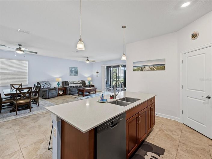 Image No.11-4 Bed Property for sale