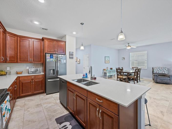 Image No.12-4 Bed Property for sale