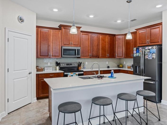 Image No.13-4 Bed Property for sale