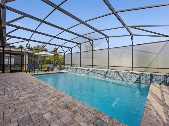 Image No.2-4 Bed Property for sale