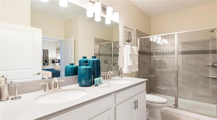 Image No.19-8 Bed Property for sale