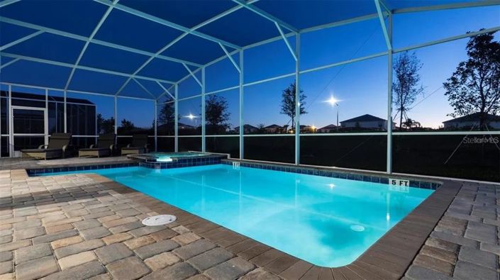 Image No.42-8 Bed Property for sale