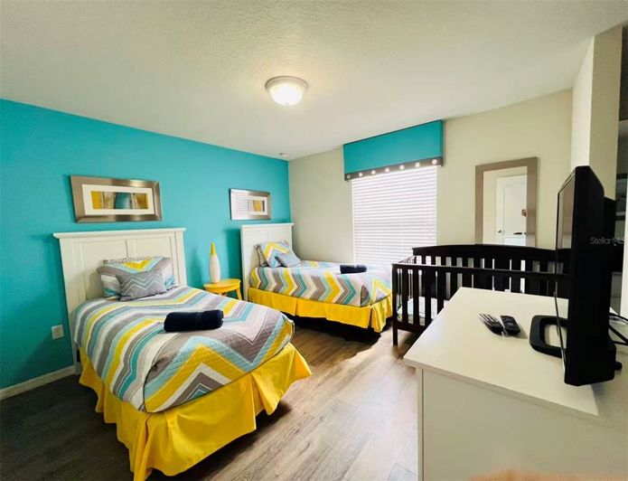 Image No.16-8 Bed Property for sale