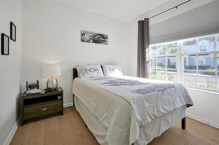 Image No.13-3 Bed Townhouse for sale