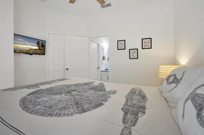 Image No.15-3 Bed Townhouse for sale