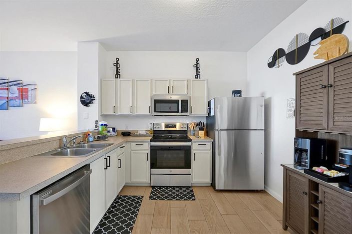 Image No.7-3 Bed Townhouse for sale