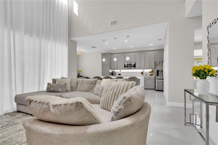 Image No.22-3 Bed Property for sale