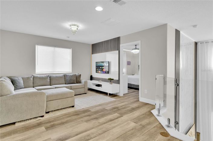 Image No.33-3 Bed Property for sale