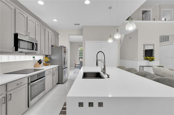 Image No.9-3 Bed Property for sale